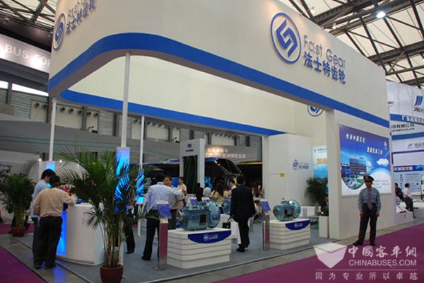 法士特8款汽車傳動系產品亮相2016道路運輸展(圖1)