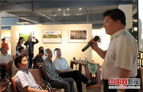 在北京舉行“茶的味道”圖片漂流展(圖2) “茶的味道”圖片漂流展在北京舉行