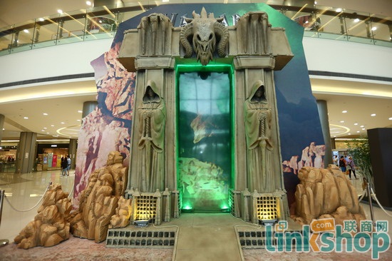 魔獸主題展空降西溪印象城 看IP商業(yè)怎么玩?(圖4) 魔獸主題展空降西溪印象城 看IP商業(yè)怎么玩?(圖4)