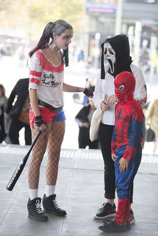 想不想感受一發瞬間穿越？那么…來看場動漫展吧