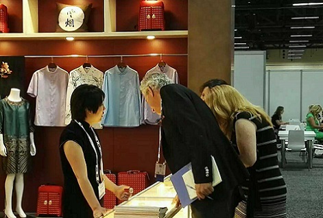 “中國藝術文化”展亮相美國國際品牌授權展(圖2) “中國藝術文化”展亮相美國國際品牌授權展(圖2)