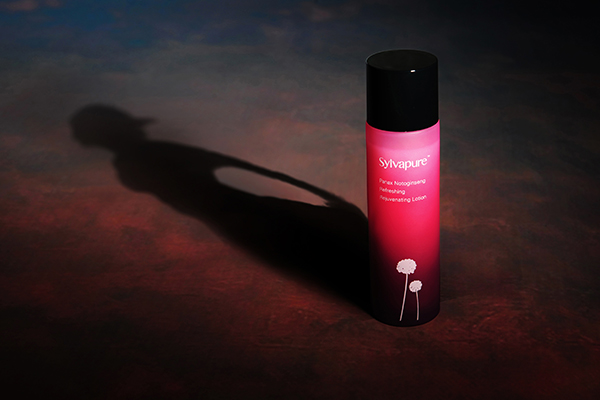 盤龍云海中藥護膚品牌詩莉薇亮相上海美博會(圖1)