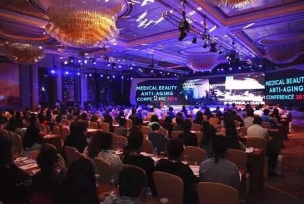 40萬(wàn)人齊聚上海共賞美博會(huì) 俏貓o2o美業(yè)博得滿(mǎn)堂(圖2) 40萬(wàn)人齊聚上海共賞美博會(huì) 俏貓o2o美業(yè)博得滿(mǎn)堂(圖2)