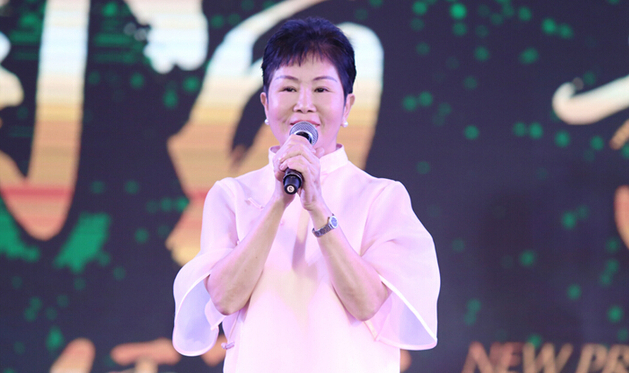 美博會進行時 立白凈博士千人盛典閃耀珠江(圖2) 美博會進行時 立白凈博士千人盛典閃耀珠江(圖2)