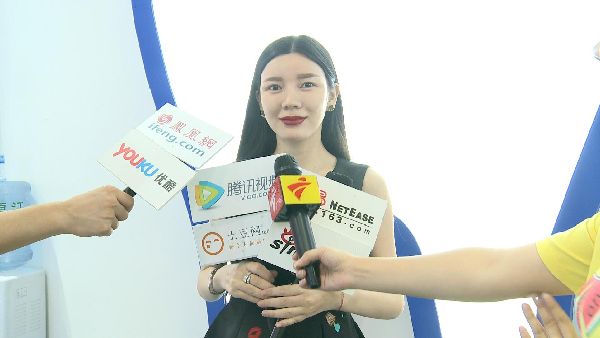 瑪格莉白——首次登陸廣州美博會立即掀起熱潮(圖2) 瑪格莉白——首次登陸廣州美博會立即掀起熱潮(圖2)