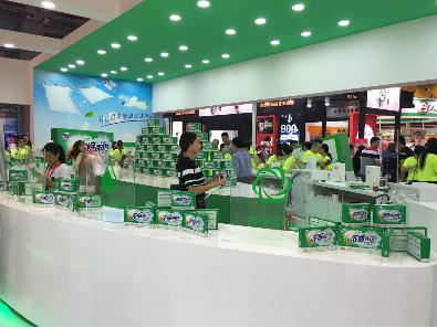 新國貨高調(diào)亮相美博會 立白凈博士洗衣片正式登(圖2) 新國貨高調(diào)亮相美博會 立白凈博士洗衣片正式登(圖2)