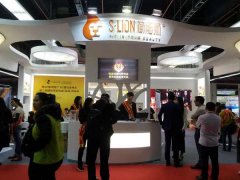 簡脂獅被玩壞了——第46屆國際(廣州)美博會